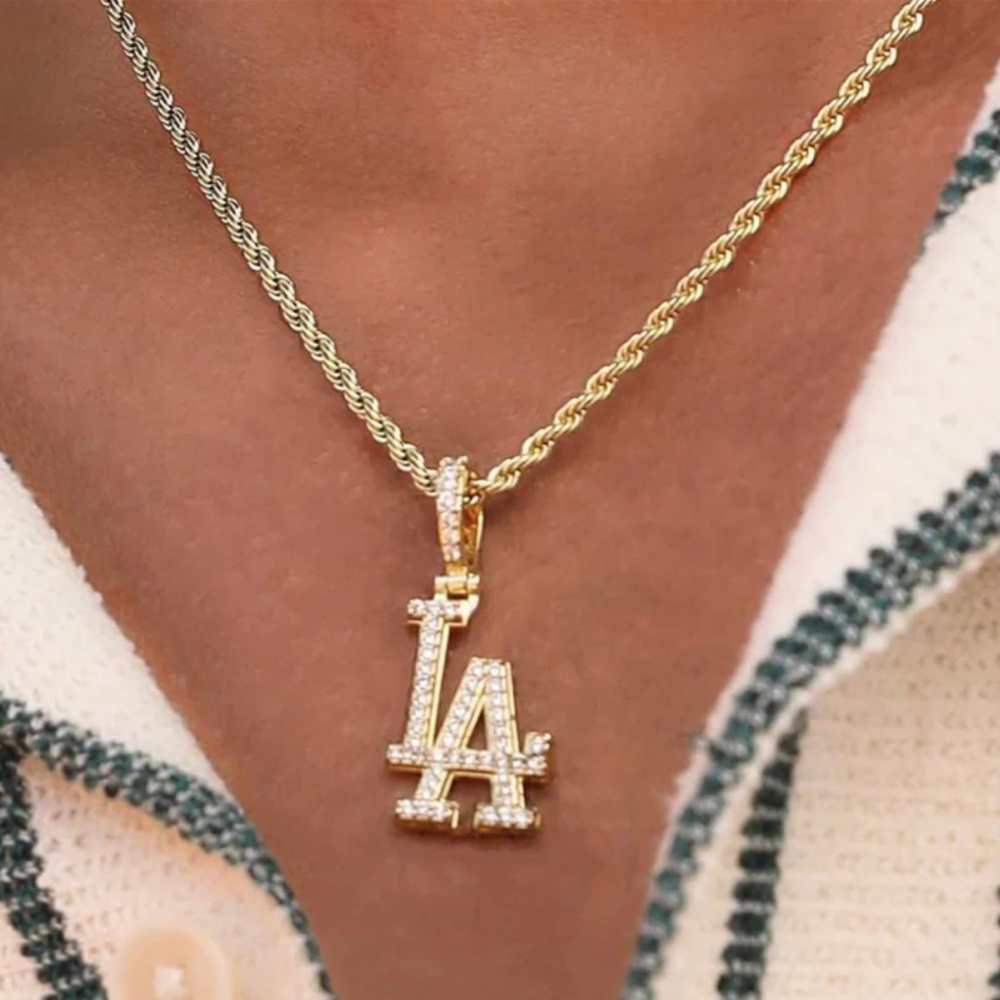 Gld 2mm Rope Chain w/ LA Dodgers Pendant, Size 16”